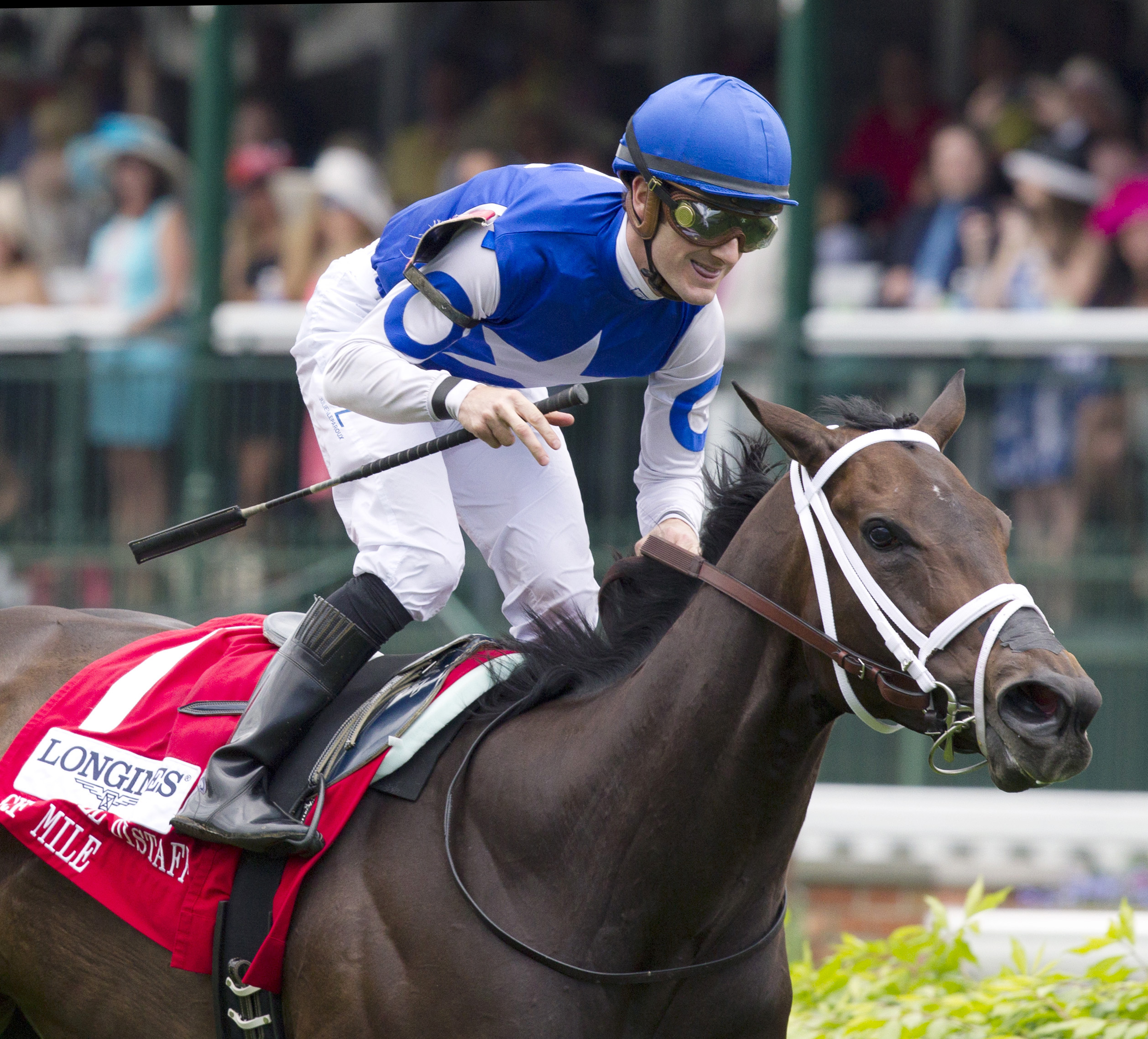 Tepin wins the Churchill Distaff Turf Mile