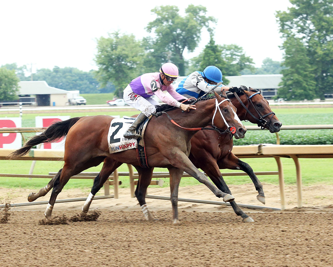 Texas Red Hot (2) wins a July 11 maiden race at Ellis Park