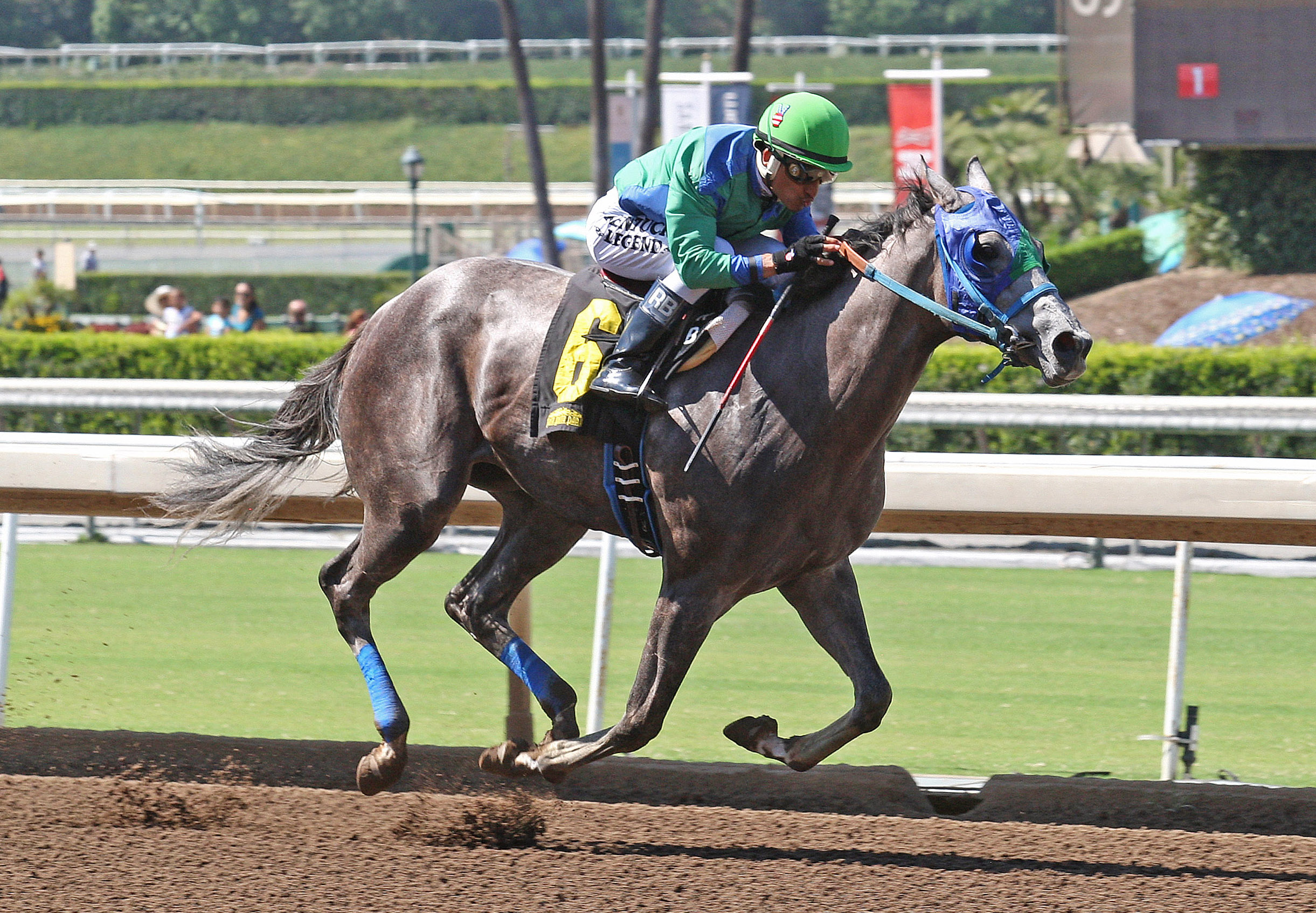 Theonewewaitedfor wins the Landaluce Stakes