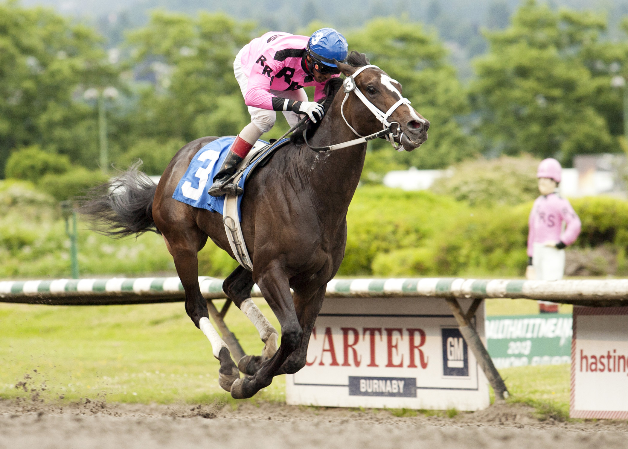 Title Contender wins the Sir Winston Churchill