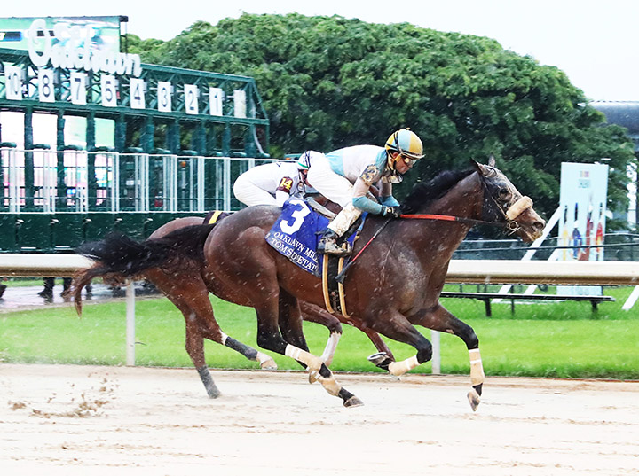 Tom's d'Etat wins the 2020 Oaklawn Mile at Oaklawn Park