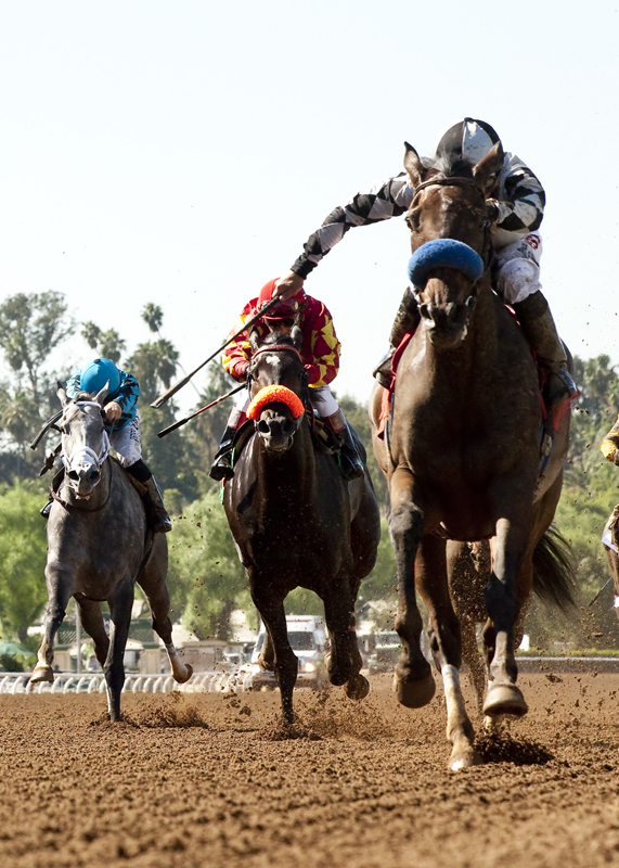 Top Kisser wins 2014 LA Woman