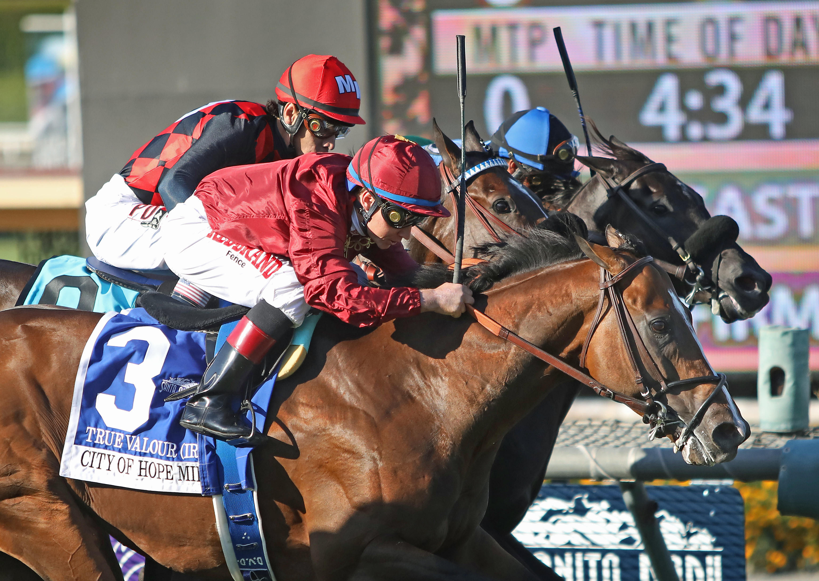 True Valour wins the 2019 City of Hope Mile