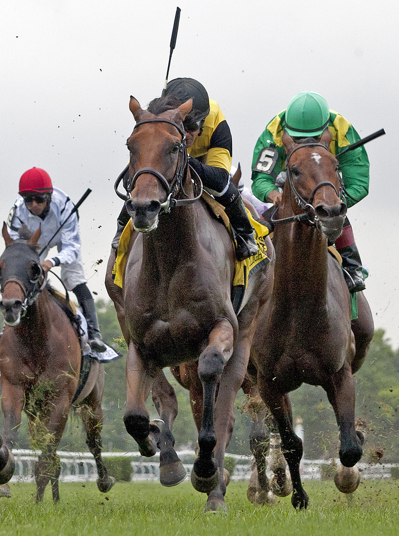 Twilight Eclipse finishes second in the Man o'War