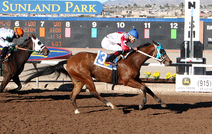 Two Stepper wins the 2020 La Senora Stakes at Sunland Park