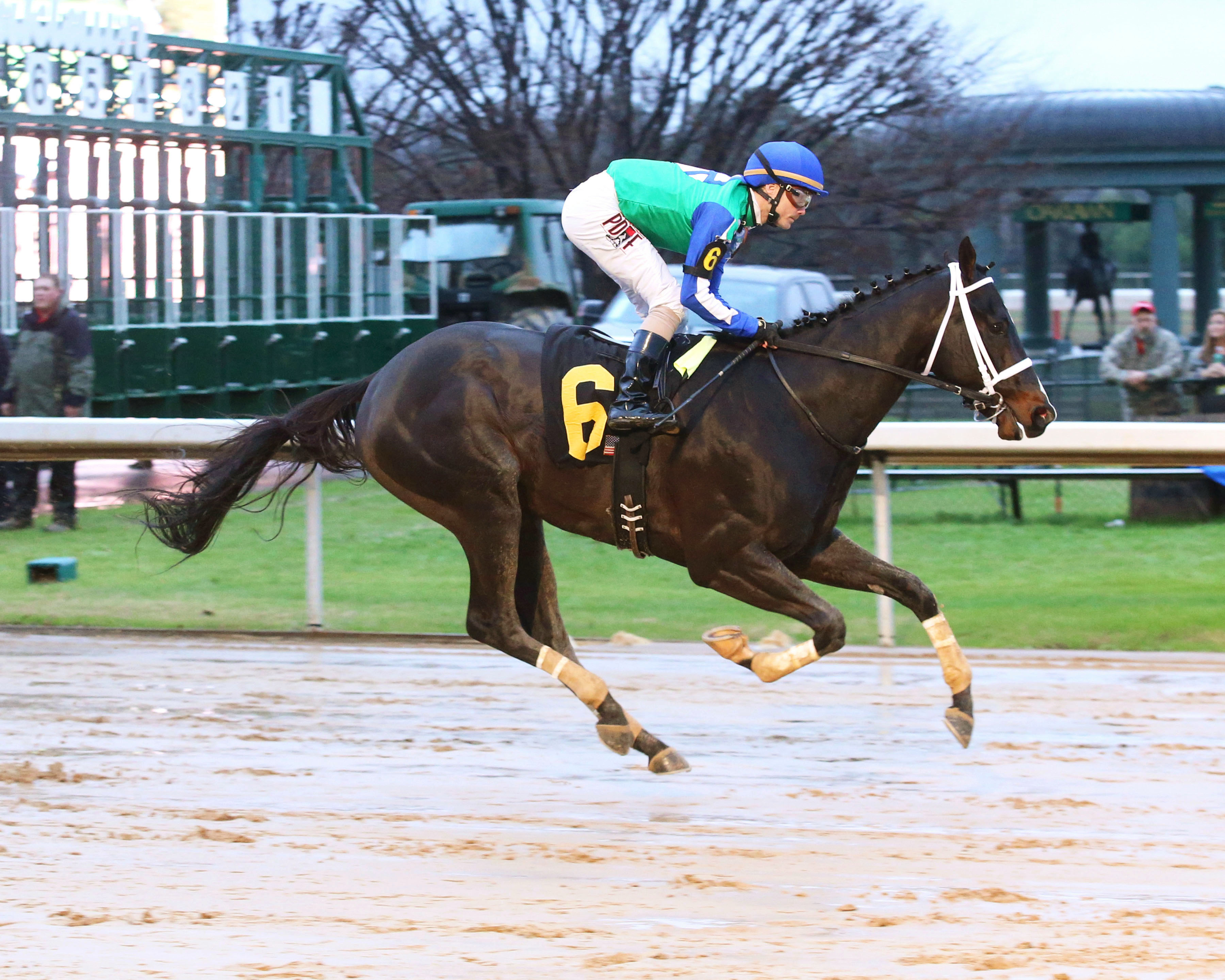 Uncontested wins the Smarty Jones