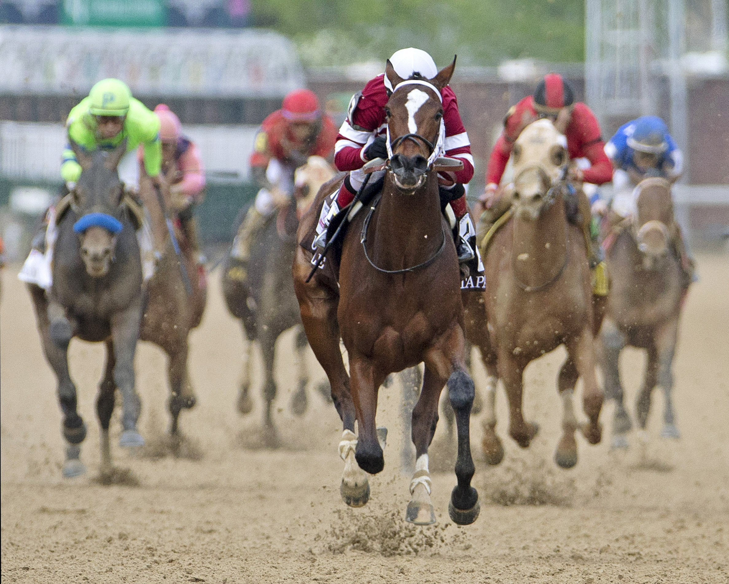 Untapable wins the Kentucky Oaks