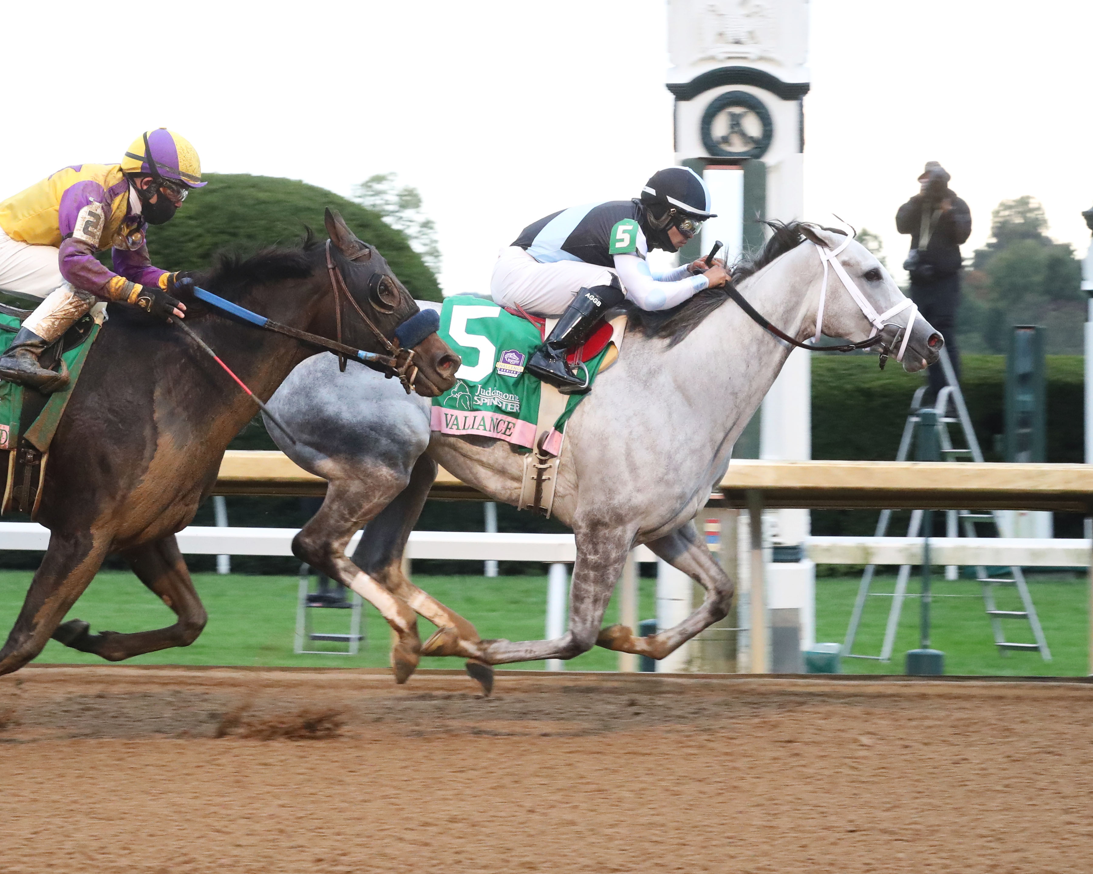 Valiance wins the Spinster 10-4-2020