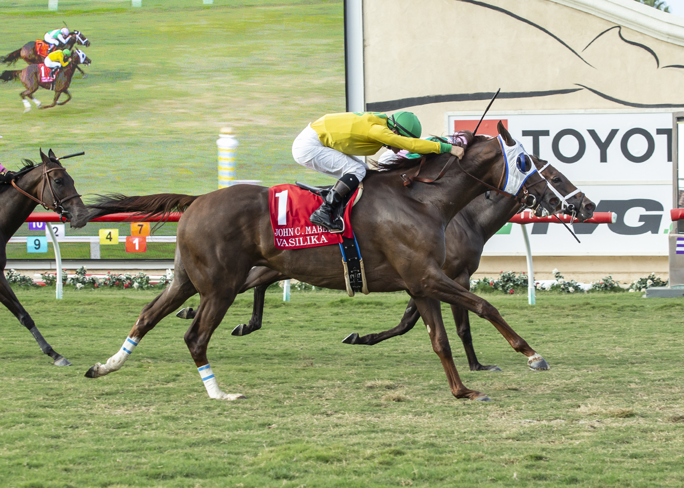 Vasilika (outside) wins the John Mabee at Del Mar 8-31-2019.Benoit
