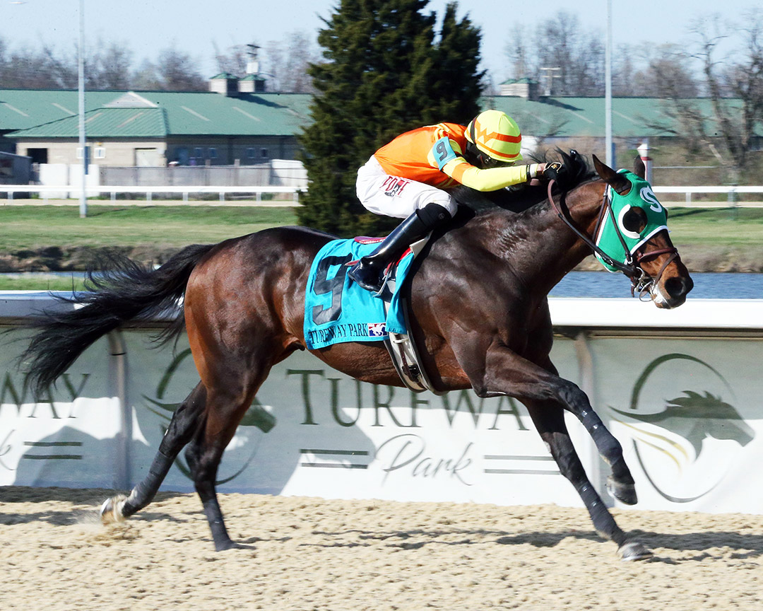 Visitant wins the 2021 Kentucky Cup Classic at Turfway Park