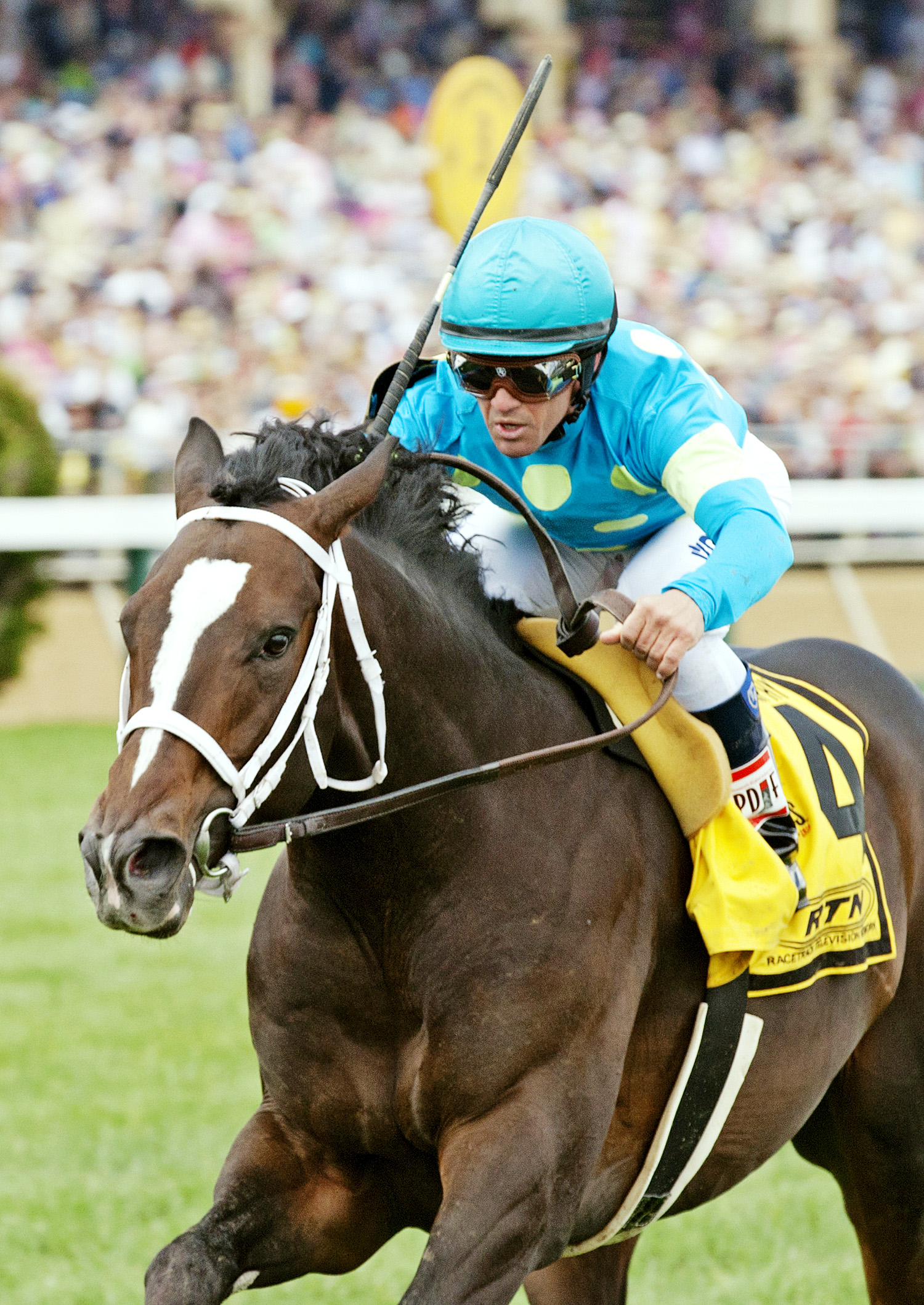 Wallyanna wins the James W. Murphy