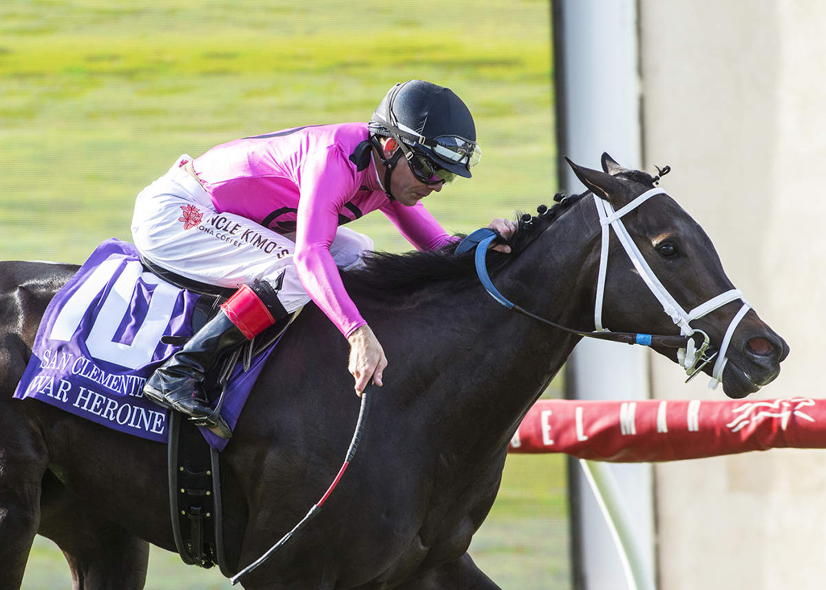 War Heroine wins the 2018 San Clemente