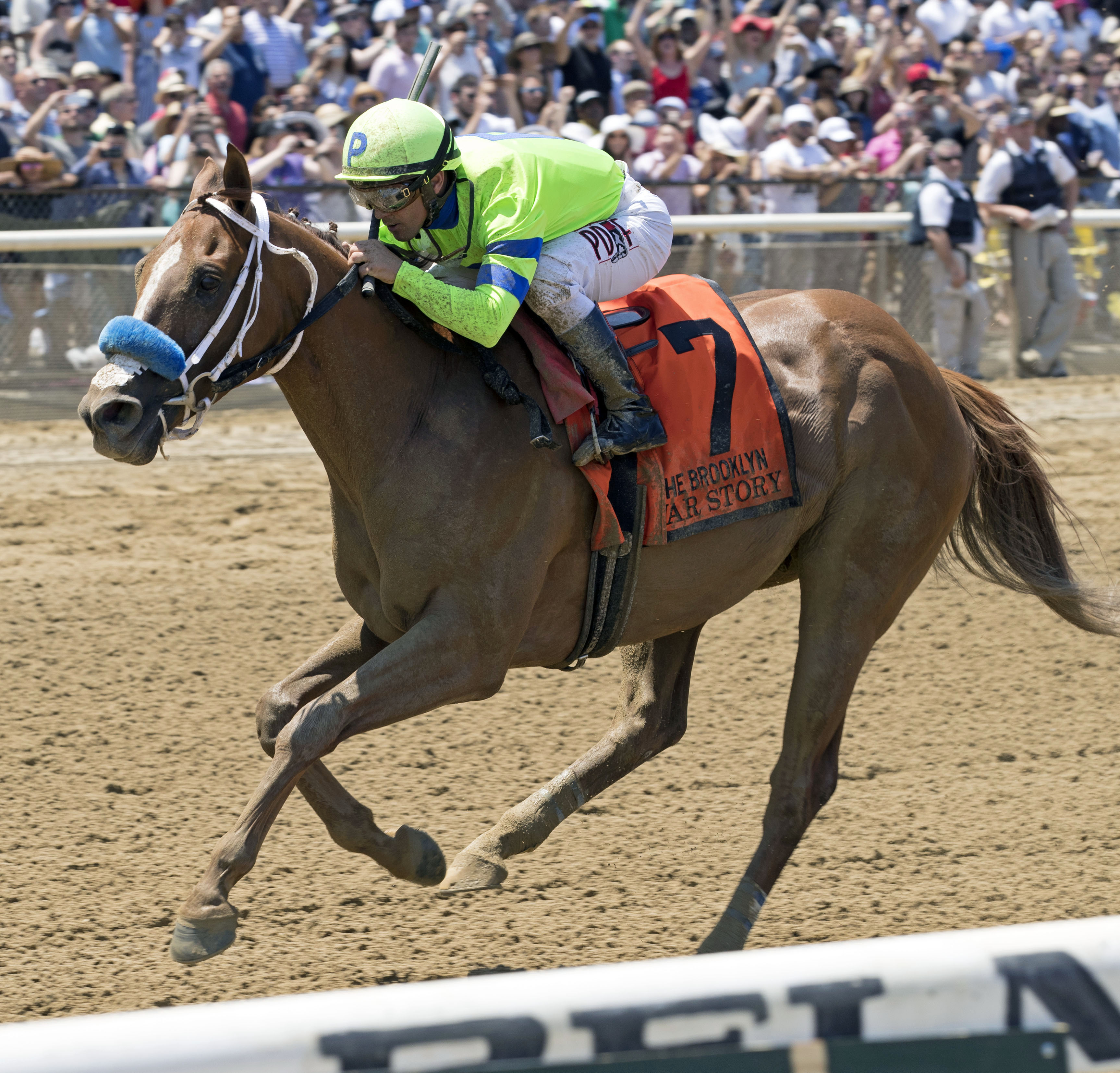 War Story wins the Brooklyn Invitational