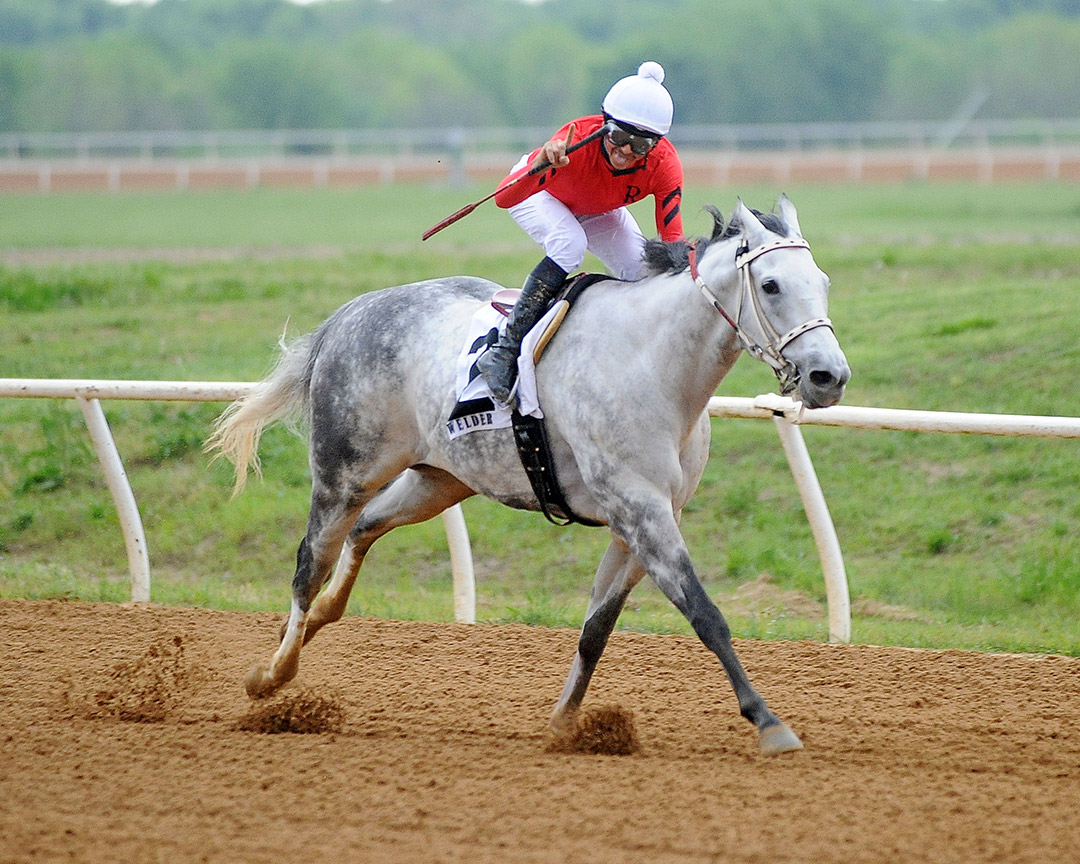 Welder wins the 2020 TRAO Classic Sprint at Will Rogers Downs