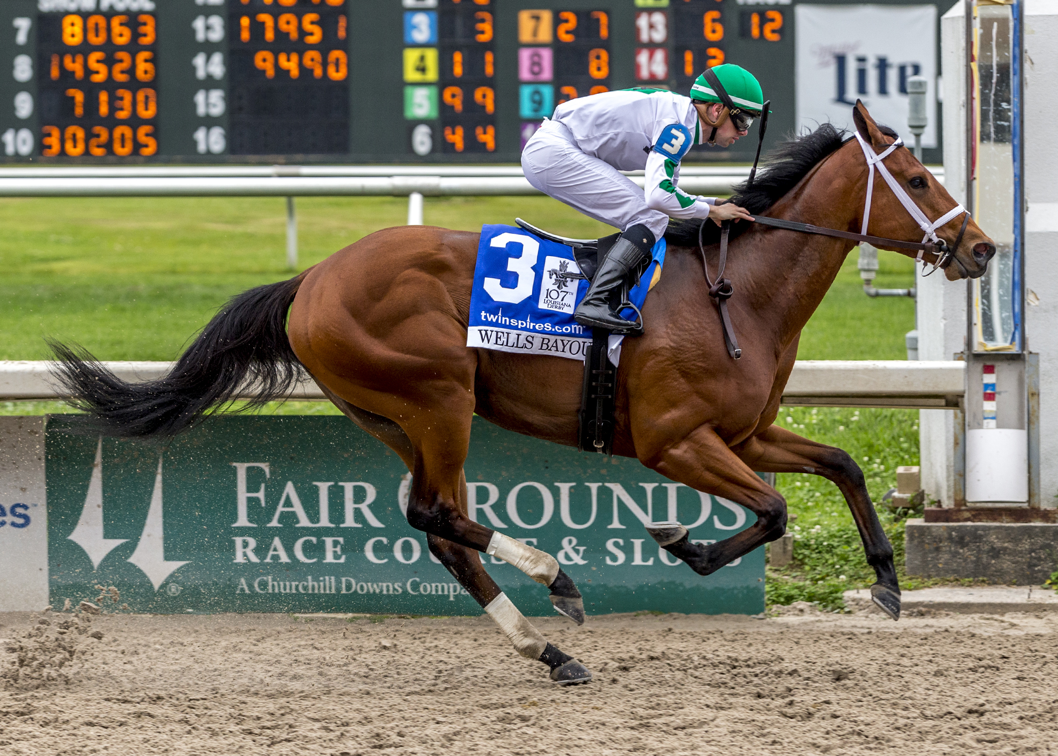 Wells Bayou wins the 2020 Louisiana Derby