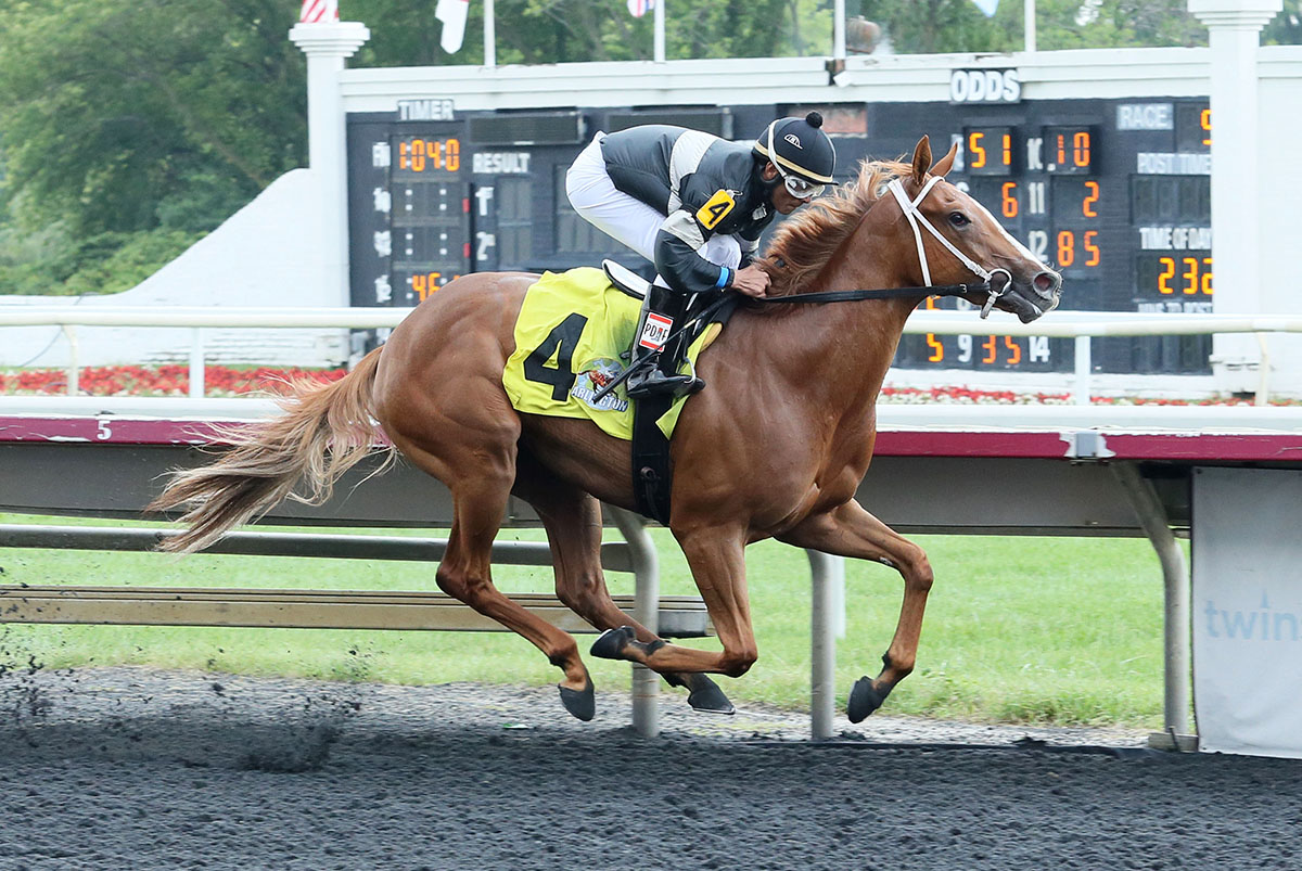 Winning Envelope wins an Aug. 11 maiden race