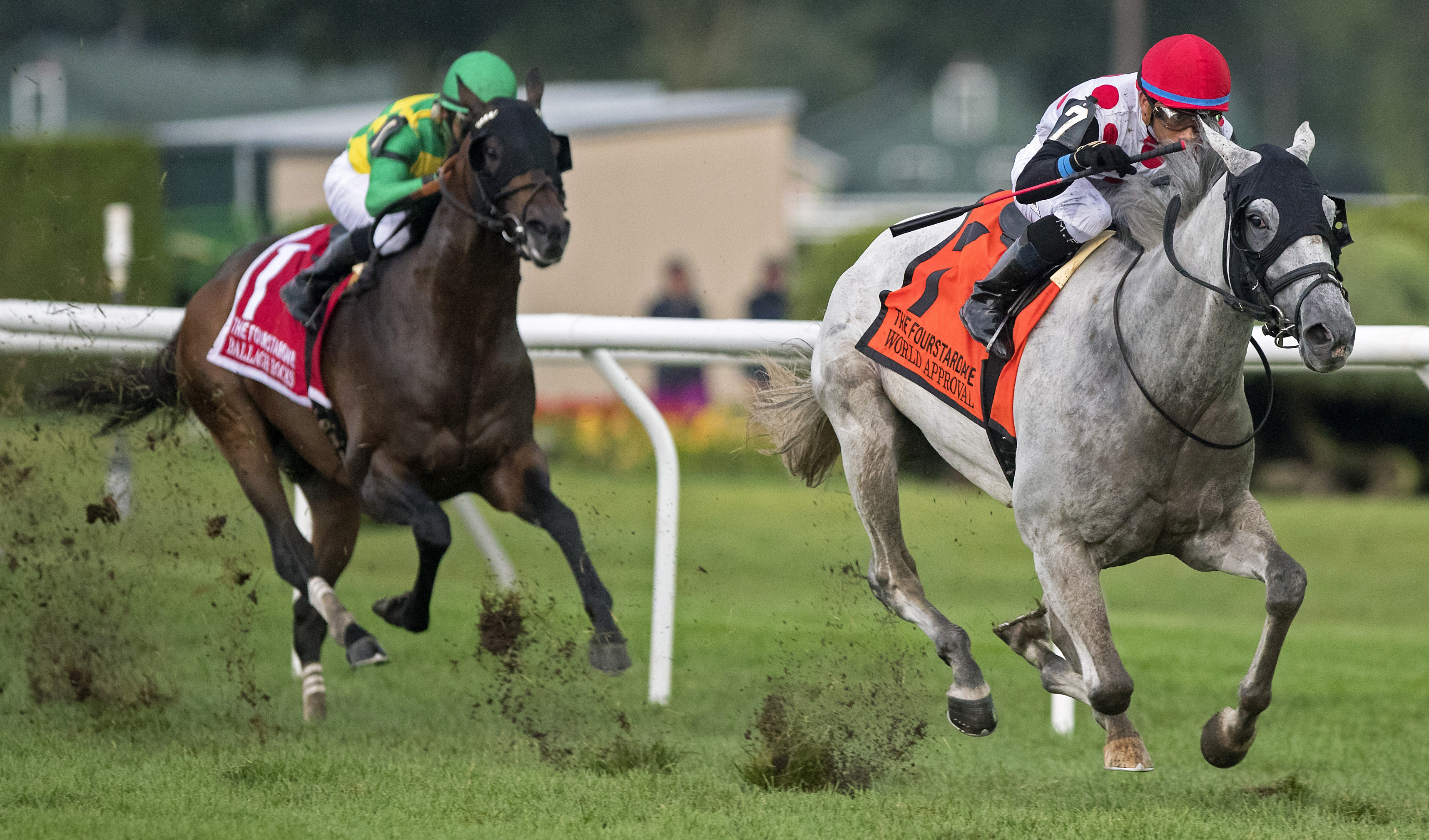 World Approval wins the 2017 Fourstardave