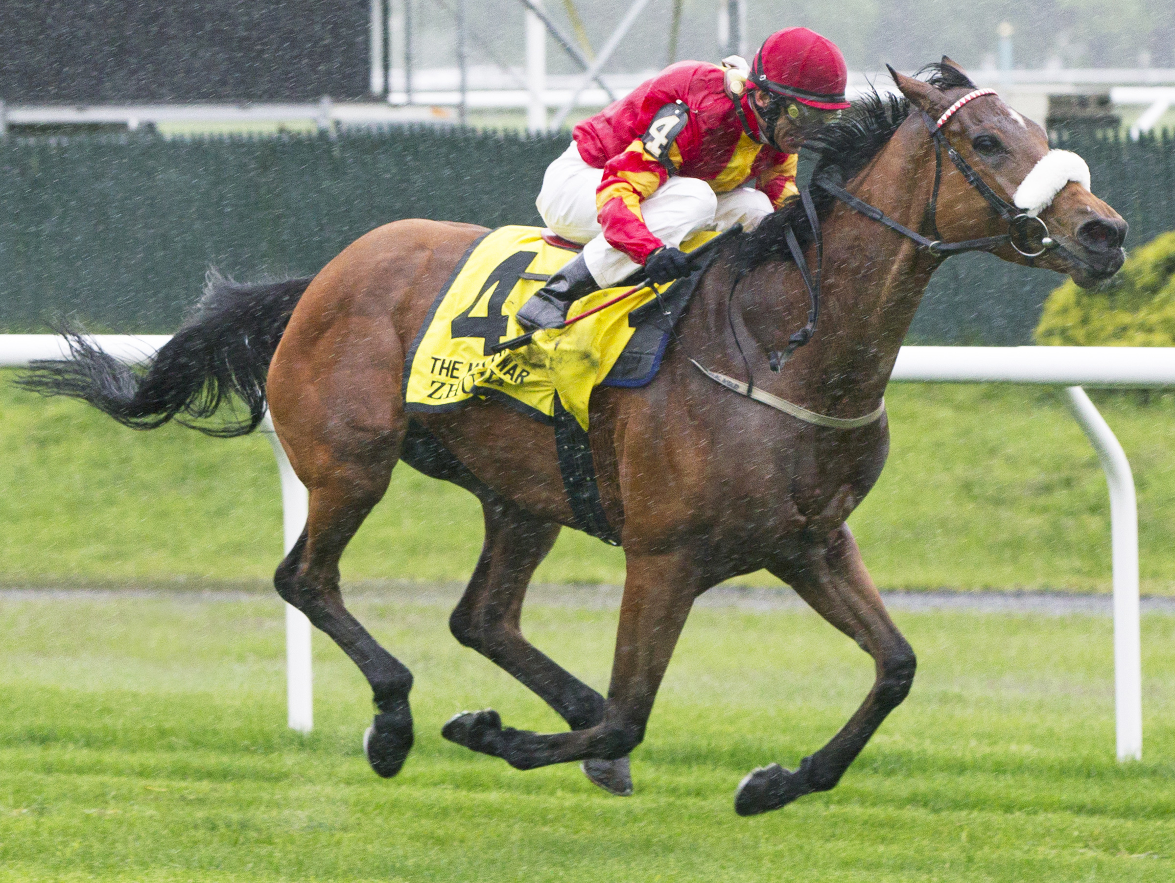 Zhukova wins the 2017 Man o'War Stakes