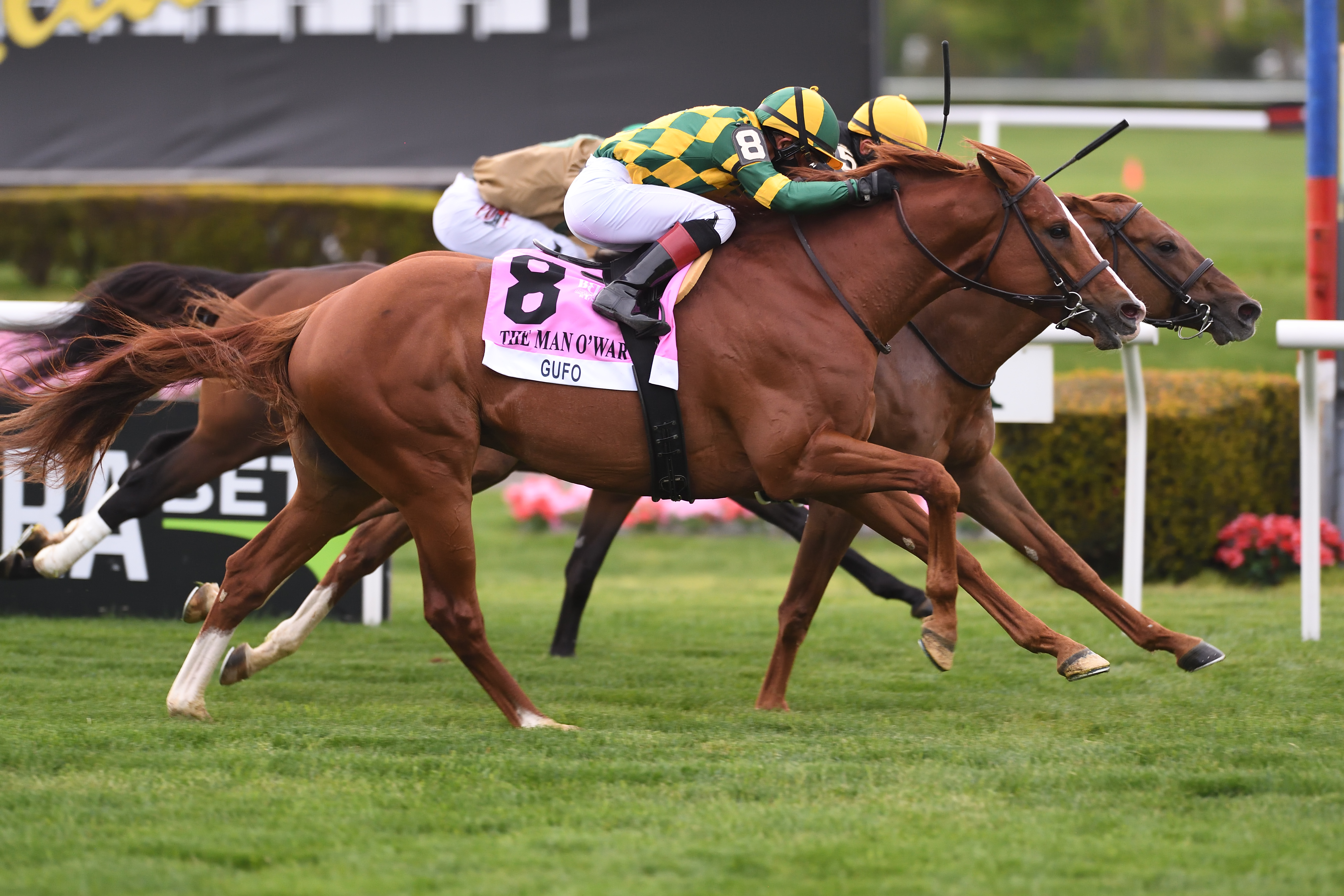 Channel Cat (inside) wins the Man O War 5-8-2021