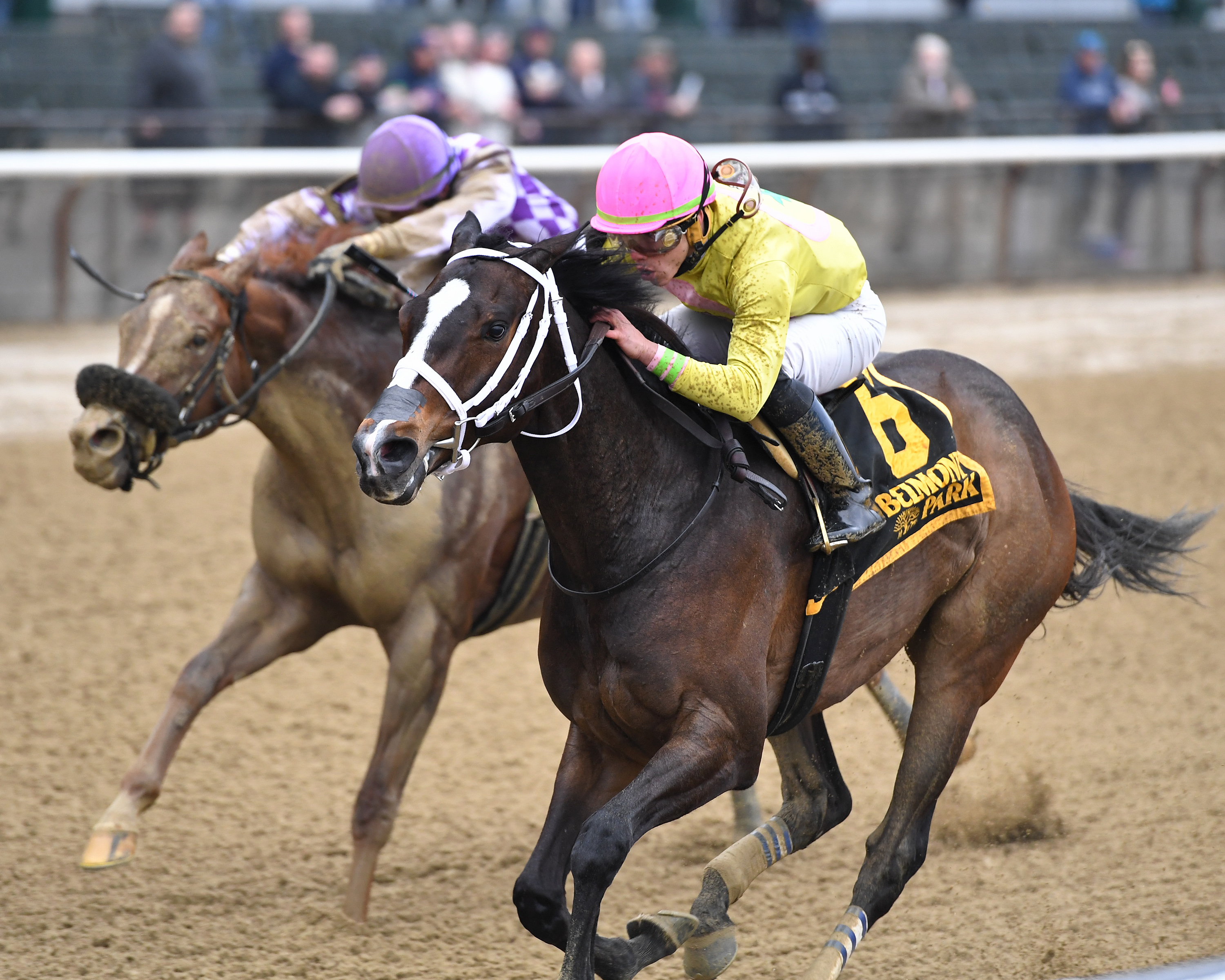 Eye Luv Lulu wins 2018 Affirmed Success