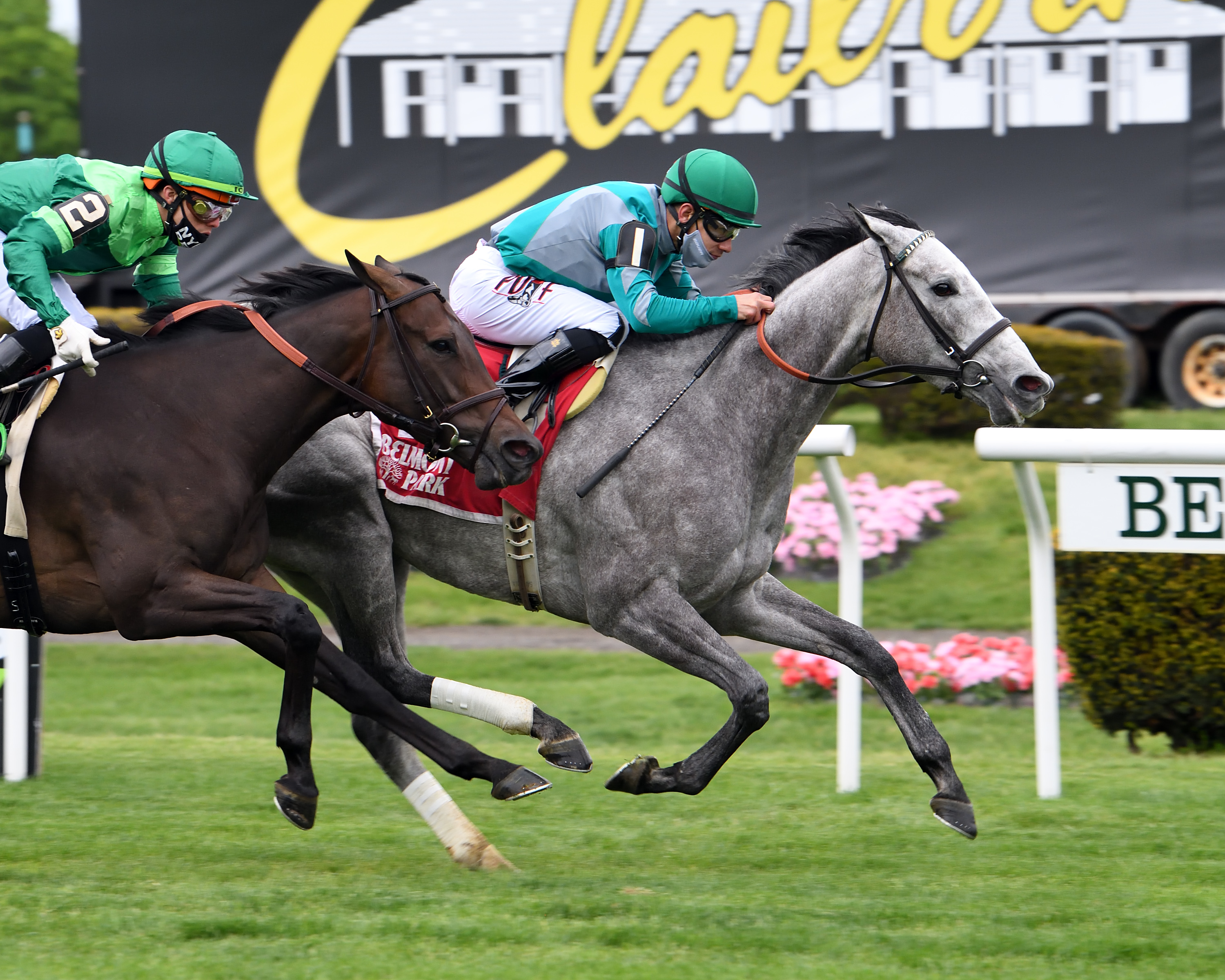 Harvey's Lil Goil wins Beaugay 5-8-2021