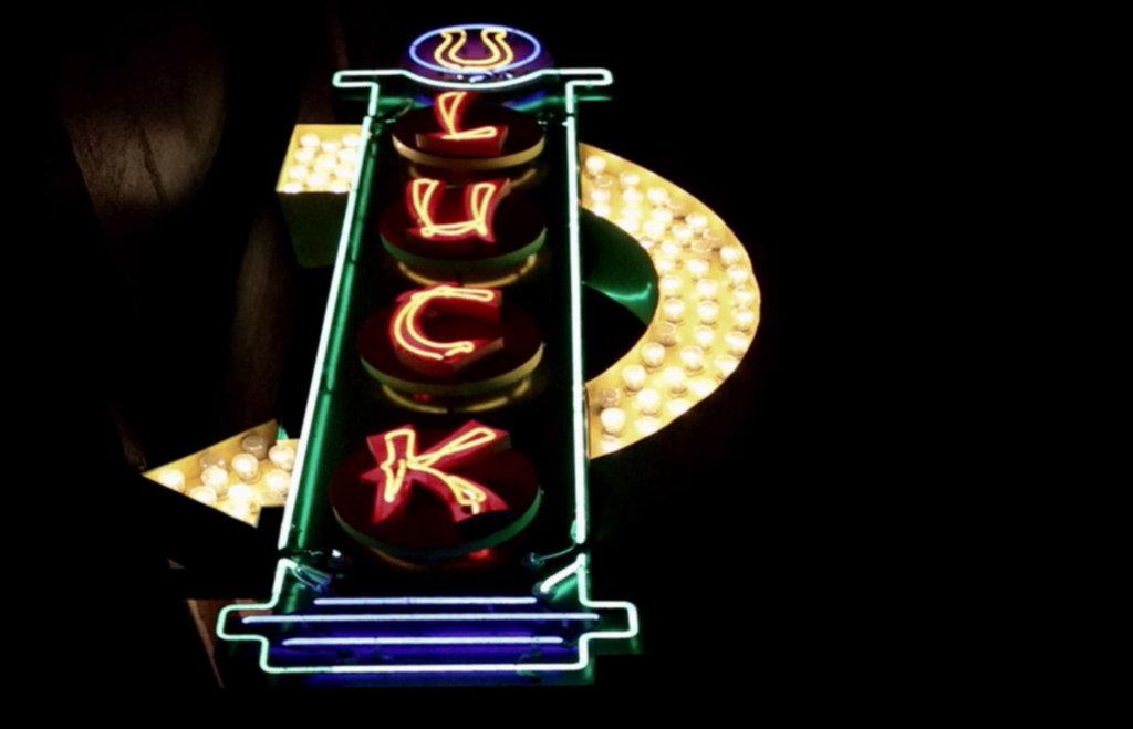 Luck logo