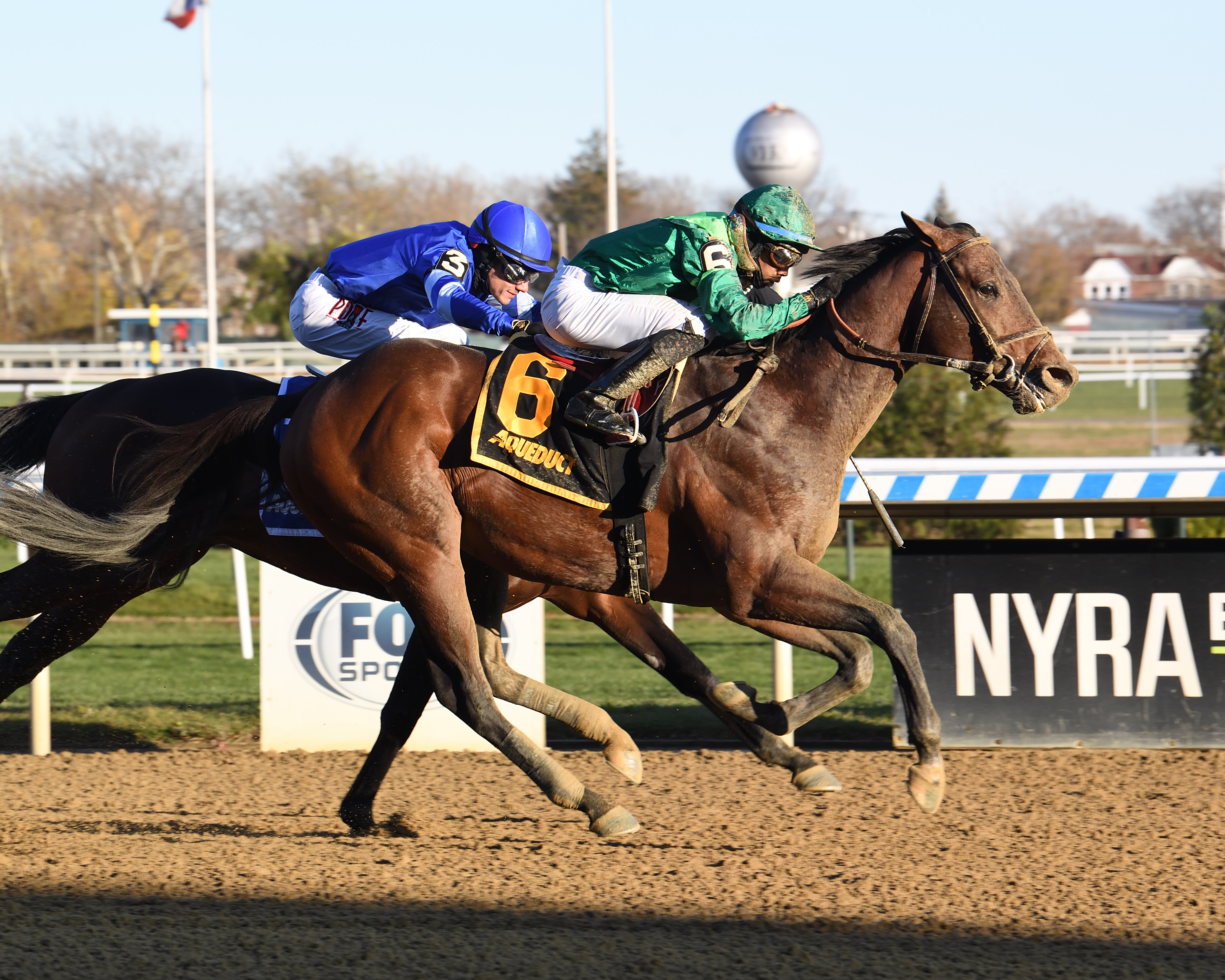 Miles D wins the Discovery 11-27-2021
