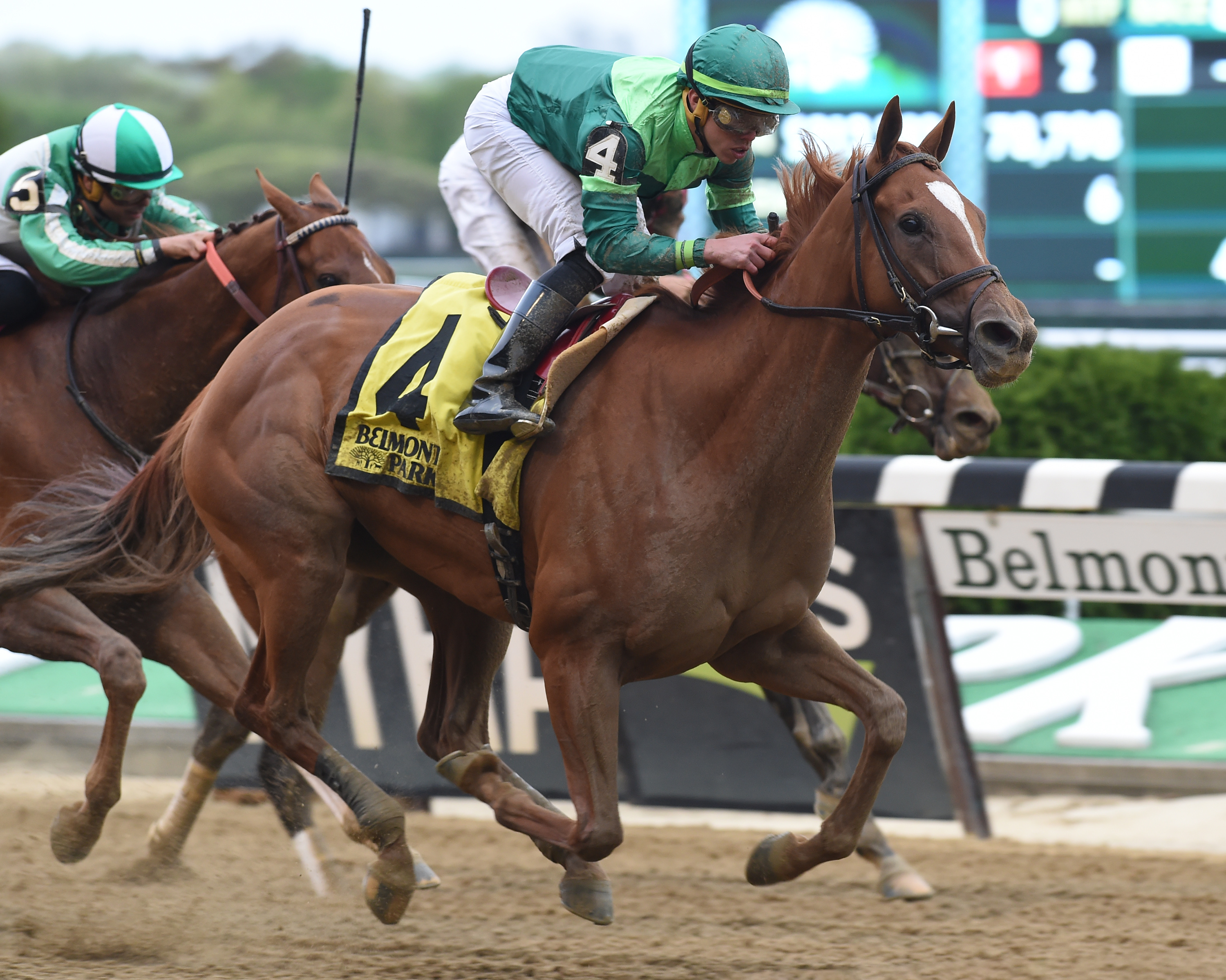 Pacific Wind wins the 2018 Ruffian