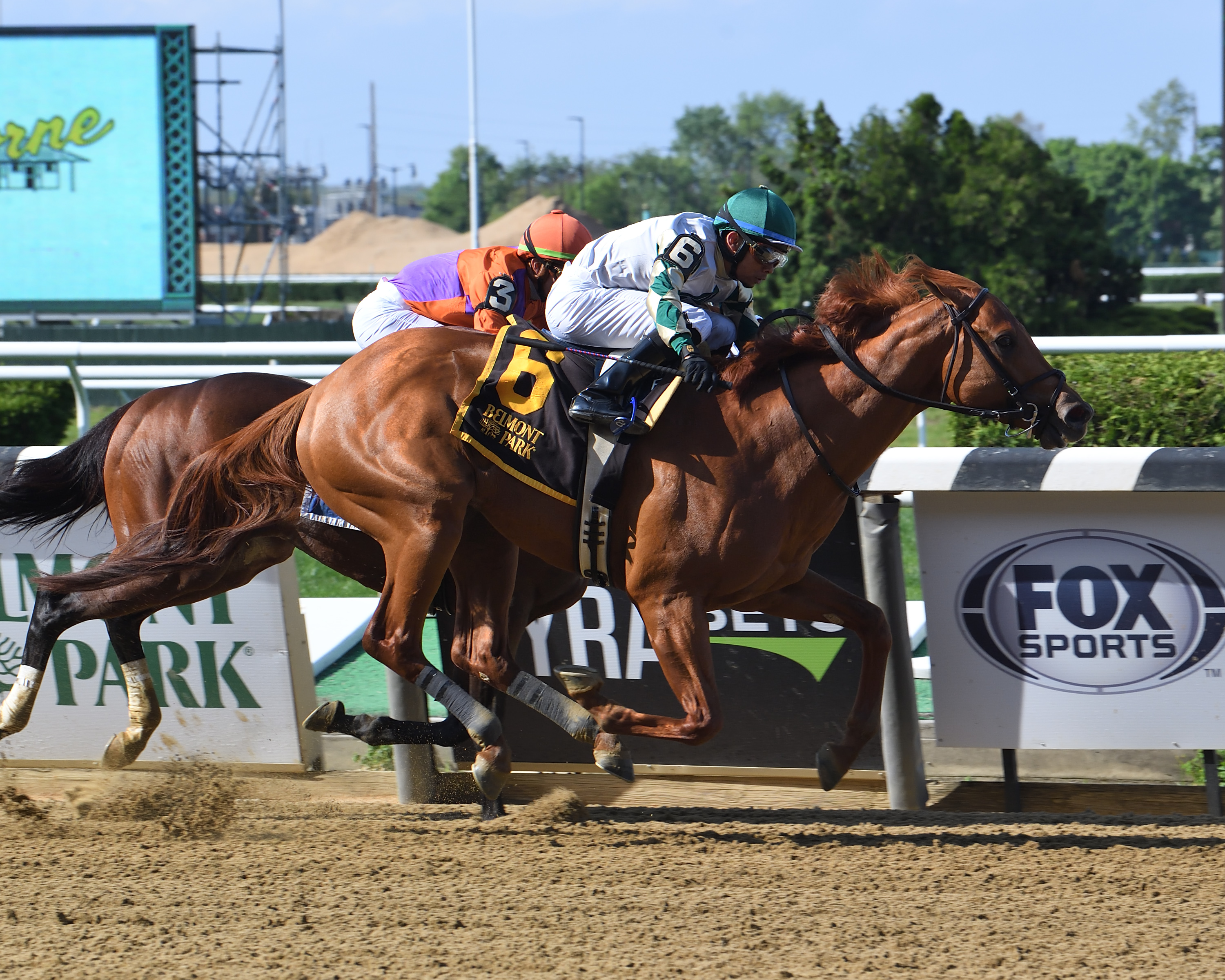 Senbei (6) wins the Gold Fever 5-15-2022