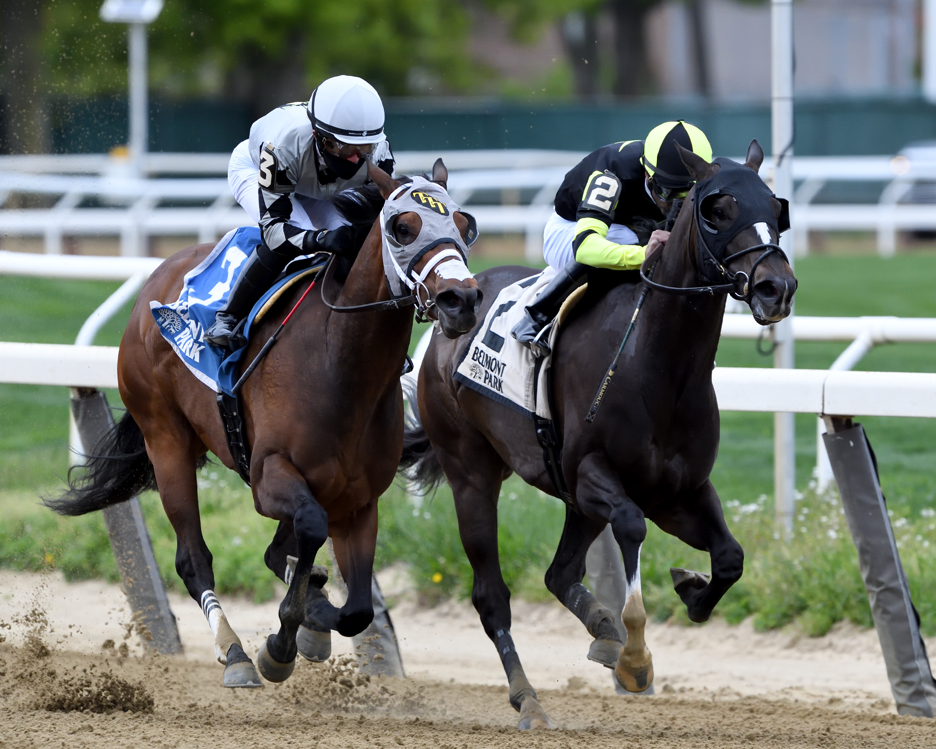 Victim of Love (left) wins Vagrancy 5-8-2021