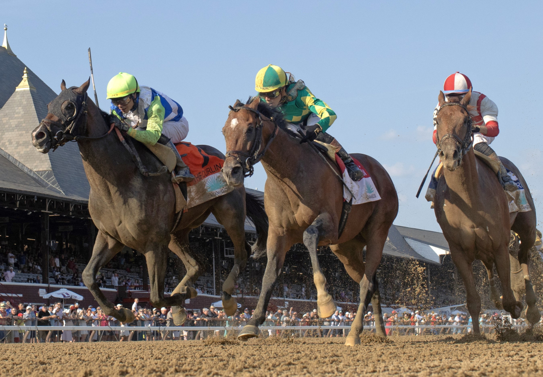 Chancer McPatrick (center) beats So Sandy (left) in Curlin at SAR July 24 2025